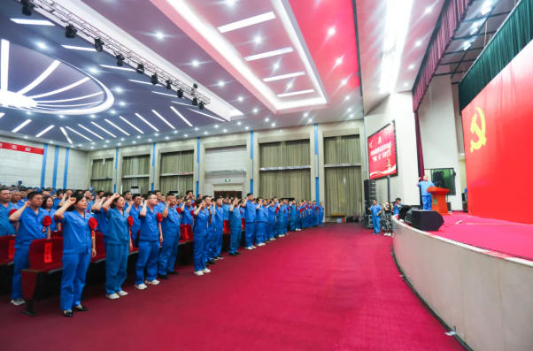庆“七一”丨河南万搏线上平台-万搏一站式服务官网集团党委隆重召开2026年“两优一先”表彰大会